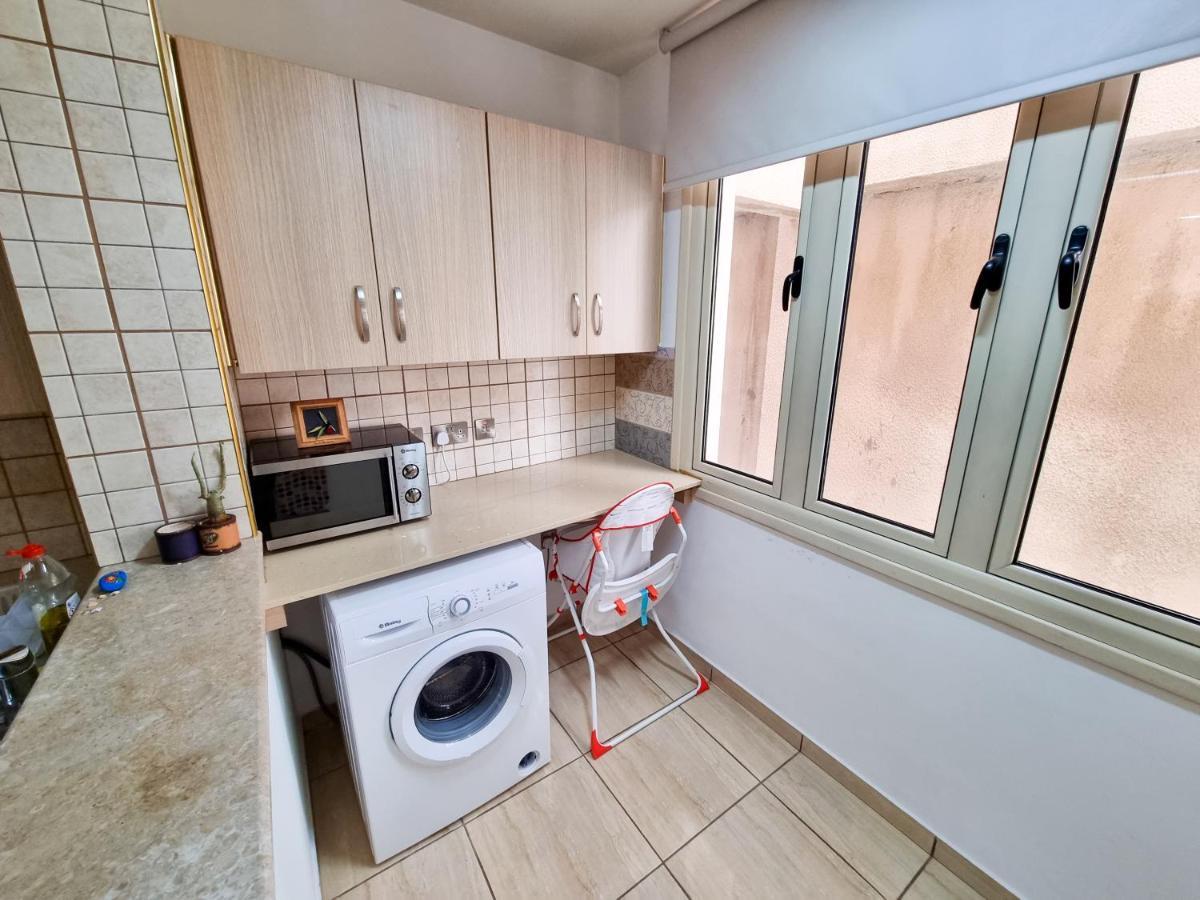 Sunbay City Rooms Ларнака Екстер'єр фото