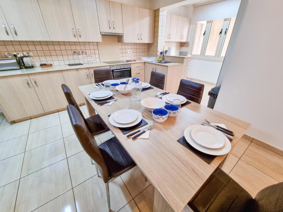 Sunbay City Rooms Ларнака Екстер'єр фото