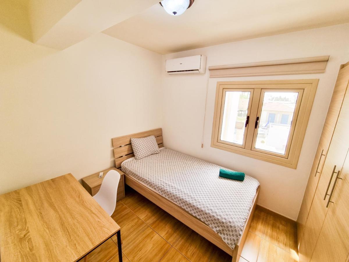 Sunbay City Rooms Ларнака Екстер'єр фото
