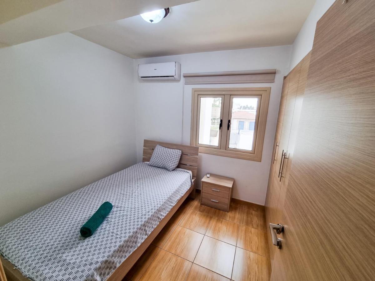 Sunbay City Rooms Ларнака Екстер'єр фото